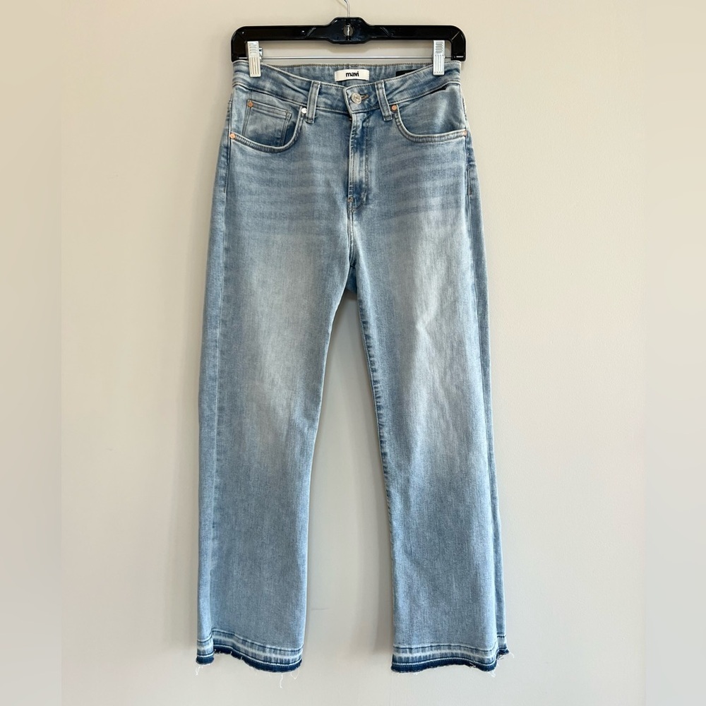 Mavi Anika Mid-Rise Crop Flare w/ Raw Hem, Light Brush Flex Blue, size 28/27 - Picture 3 of 13
